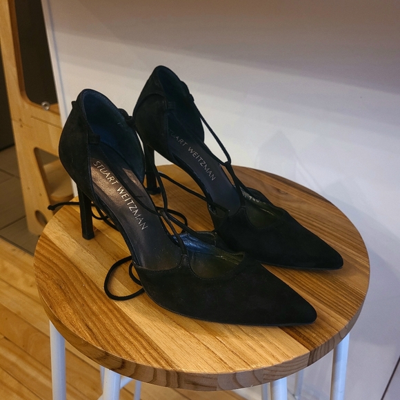Stuart Weitzman on-a-string Black Suede tie up Lace Up pointed toe heels Size 6 - Picture 1 of 13